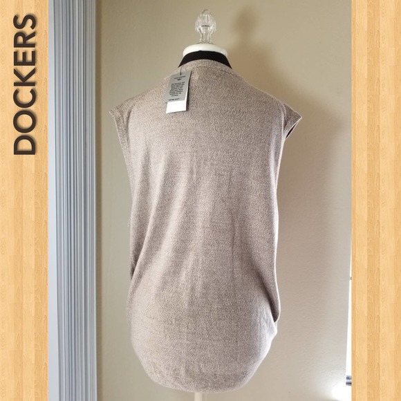 Dockers NWT Men's Vest Size X Large Color Biscuit - Picture 4 of 8